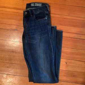 Like New Madewell Rail Straight Jean